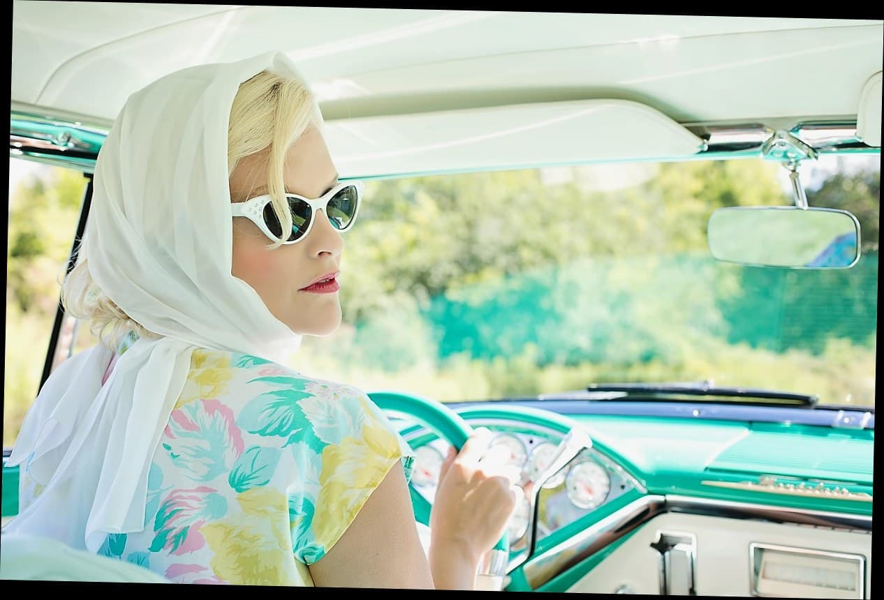 Tampilan dashboard manajemen klinik kecantikan di layar laptop