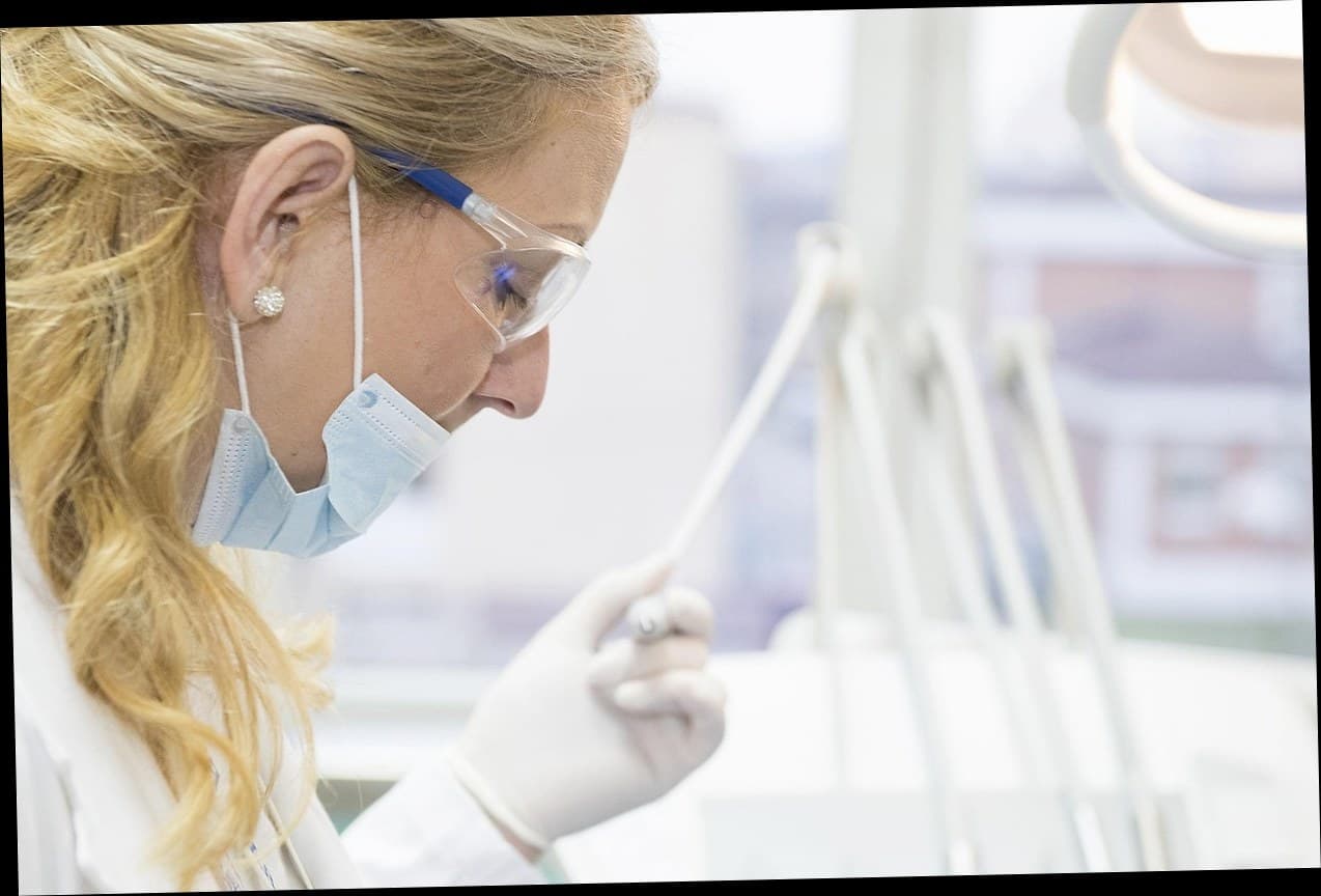 Cara Membuat Program Reward Pelanggan Salon yang Benar-benar Bikin Pasien Kembali Berkali-kali