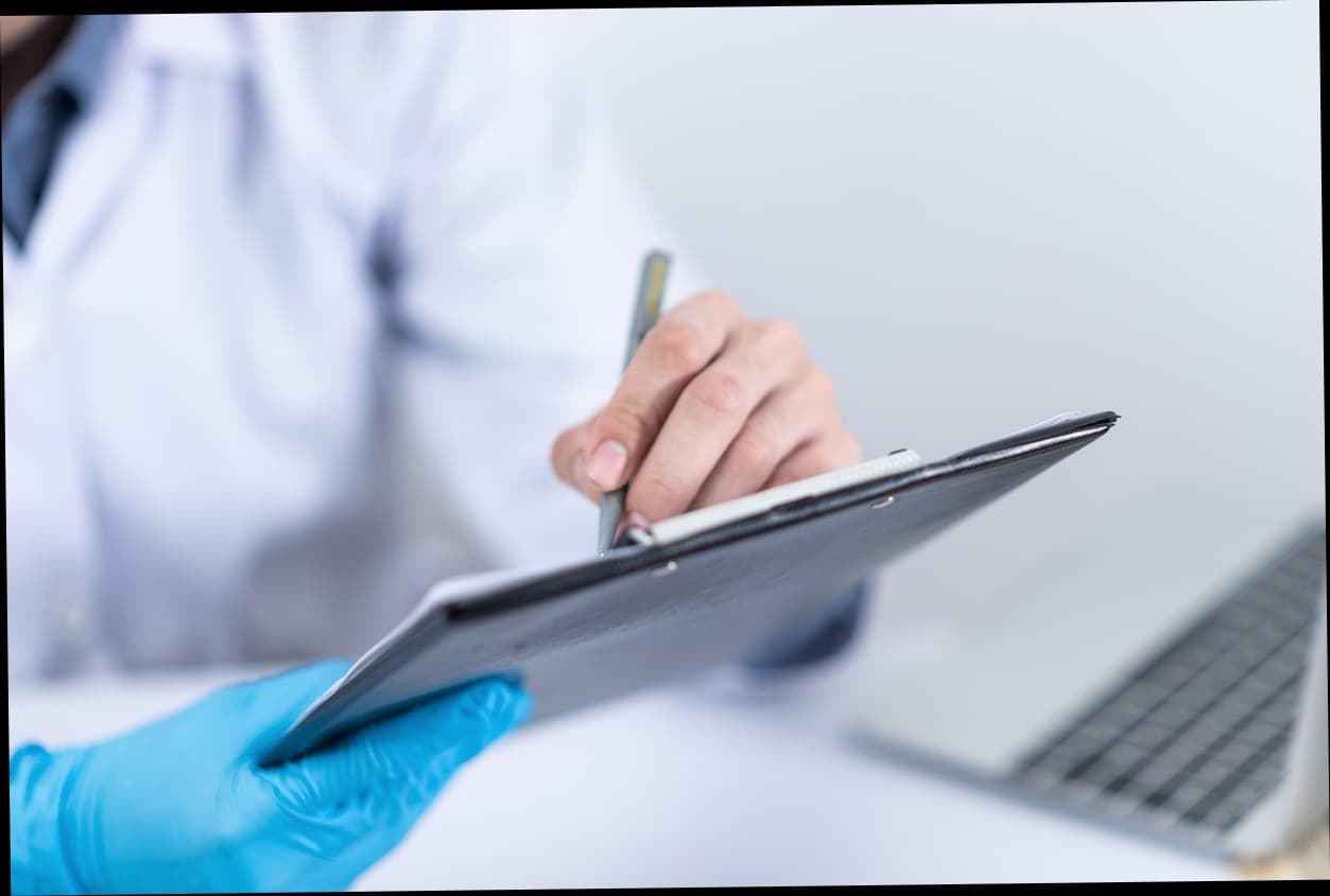 Daftar Harga Perawatan Klinik: Cara Bikin Pasien Loyal dan Terus Kembali