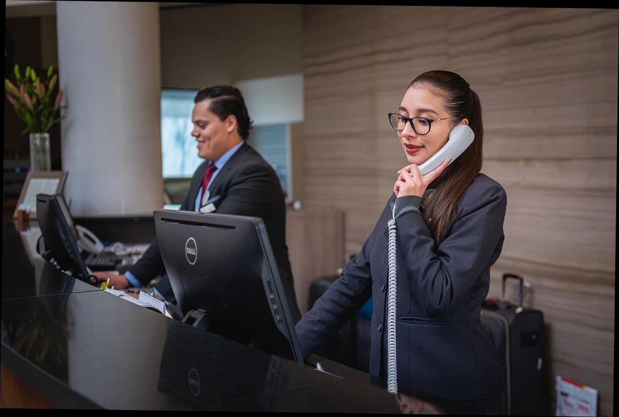 5 Cara Meningkatkan Customer Experience Klinik Kecantikan yang Bikin Pasien Loyal