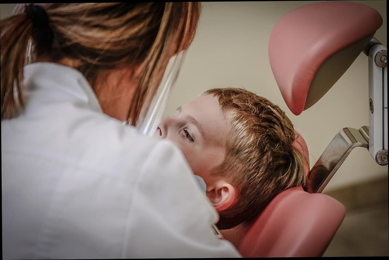 Dari Excel ke Profit: Cara Satu Klinik Meningkatkan LTV 47% dengan Aplikasi Klinik Kecantikan Terbaik