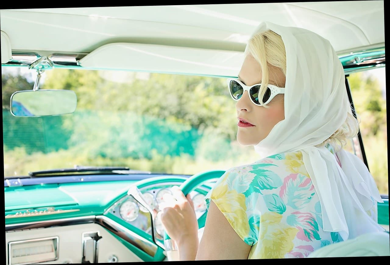 Tampilan dashboard aplikasi manajemen klinik kecantikan untuk analisis LTV pasien