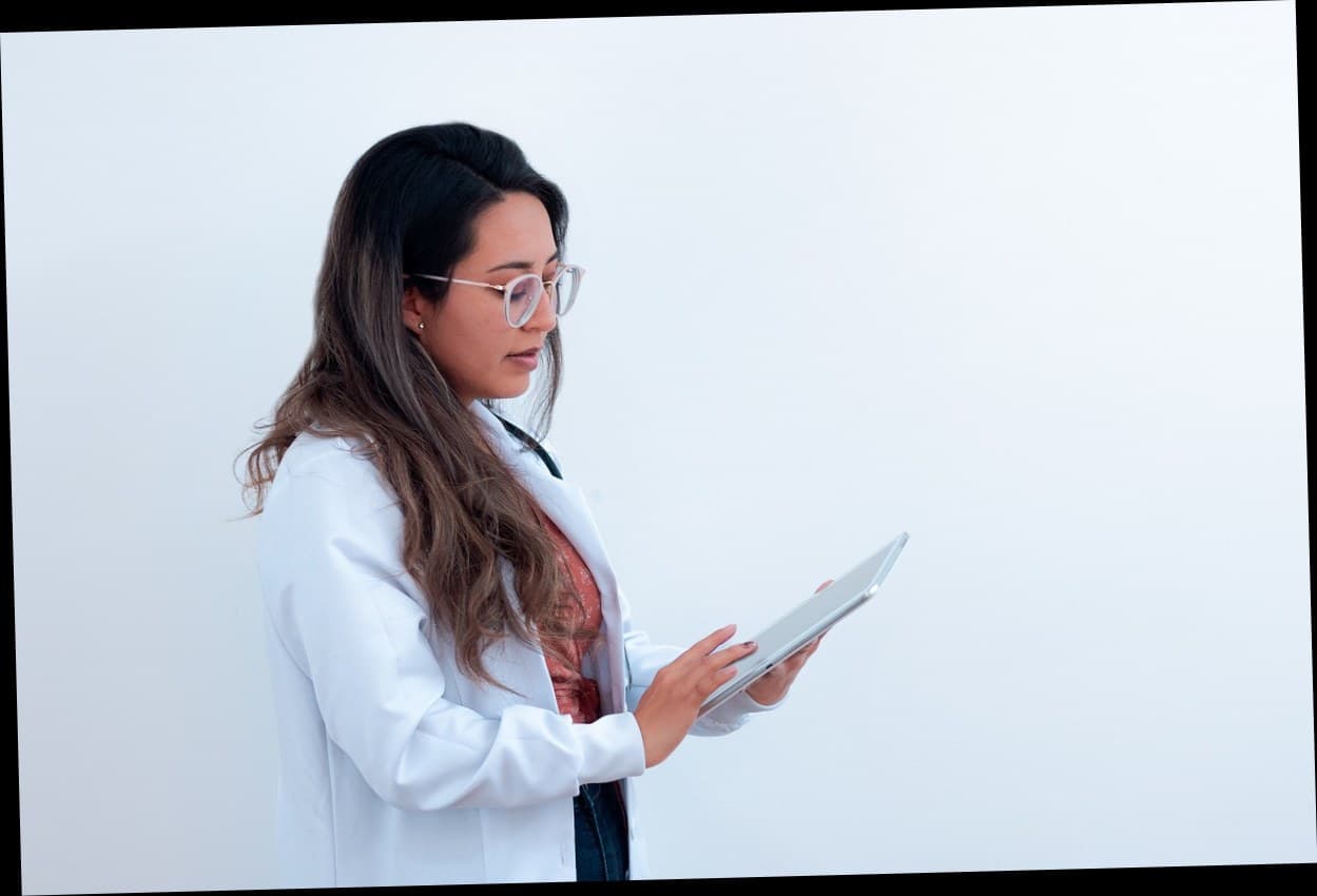 Cara Menjalankan Transformasi Digital Klinik Kecantikan yang Menguntungkan dalam 5 Langkah