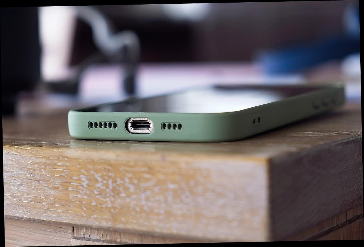 Bagaimana Notifikasi Otomatis Pelanggan Klinik Bisa Menyelamatkan Revenue Anda?