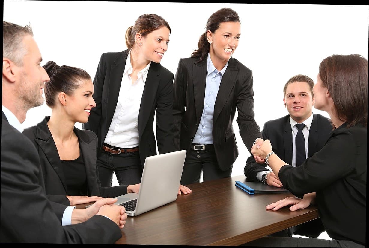 Cara Memulai Bisnis Klinik Kecantikan: Kenapa 80% Mitos yang Beredar Bikin Kamu Gagal