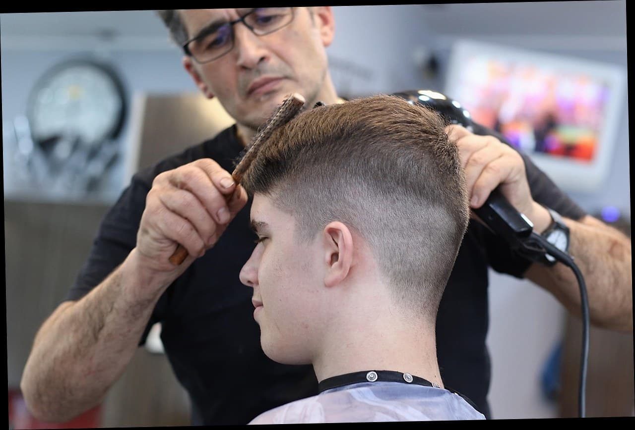 Cara Membuat Program Reward Pelanggan Salon yang Bikin Mereka Balik Terus