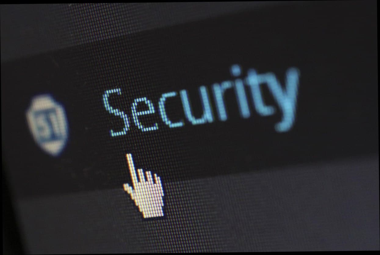 Tampilan dashboard sistem manajemen klinik kecantikan modern di tablet